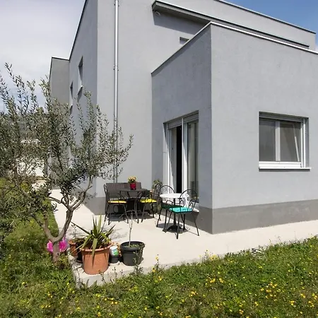 Apartment With A Parking Space Kastel Stari, - 22590